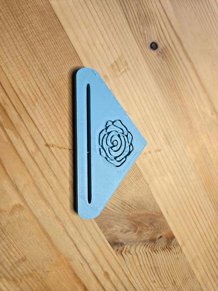 3D Printed Toothpaste Squeezer – Teal Rose Design – Tube Roller