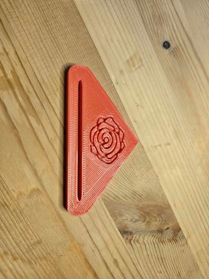 3D Printed Toothpaste Squeezer – Red Rose Design – Tube Roller