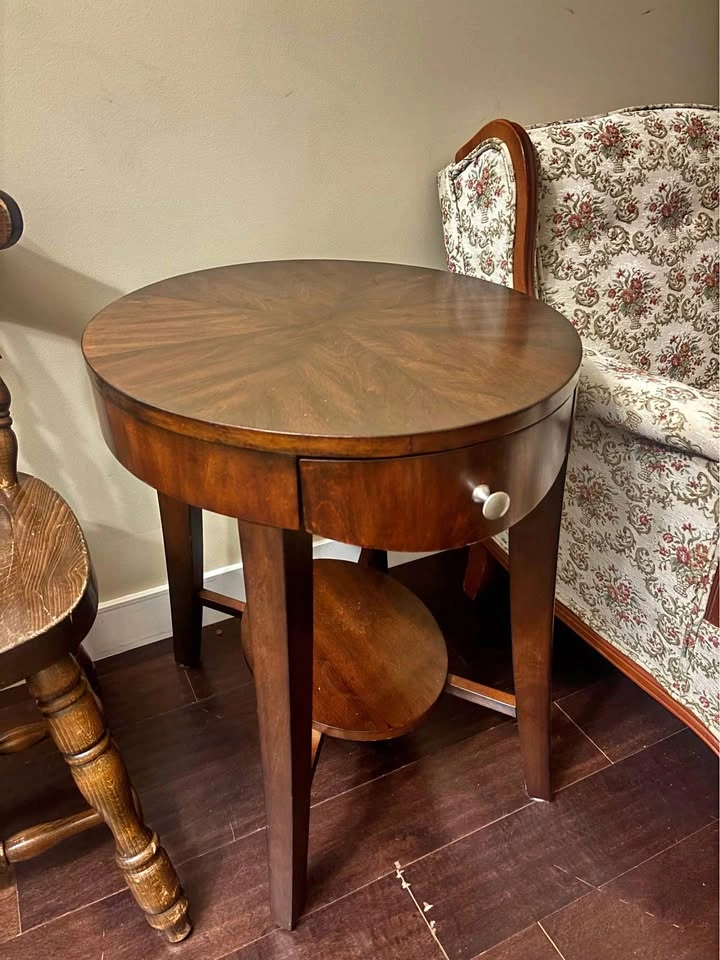 2 wood Oval End Table Magnussen Home Furniture Aster