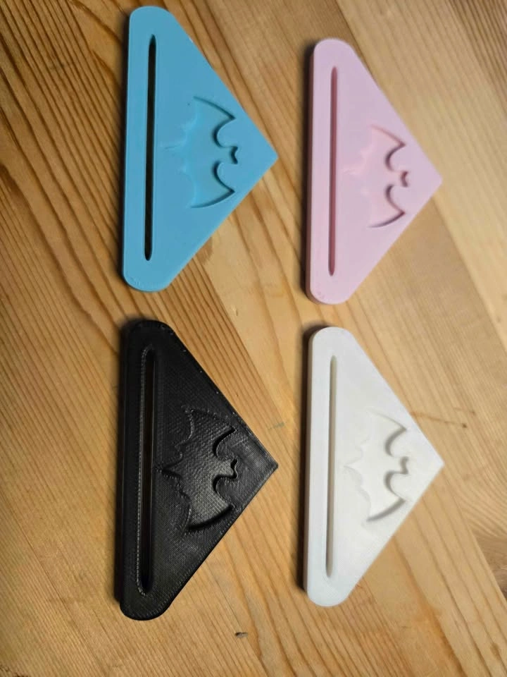 3D Printed Toothpaste Squeezer – Black Bat Design - photo 3