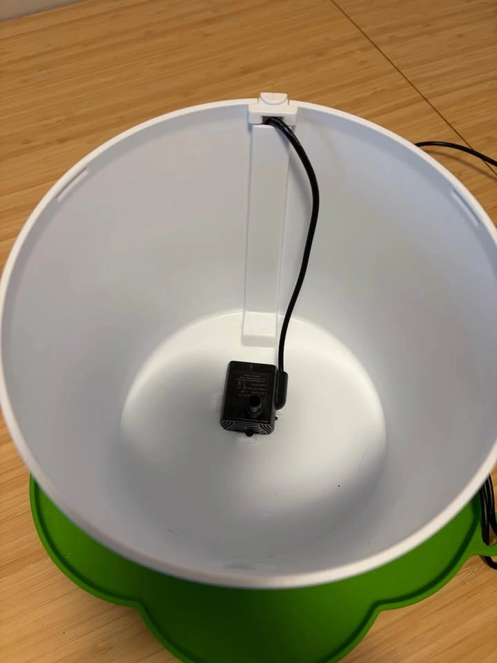 Catit Water Fountain - photo 2