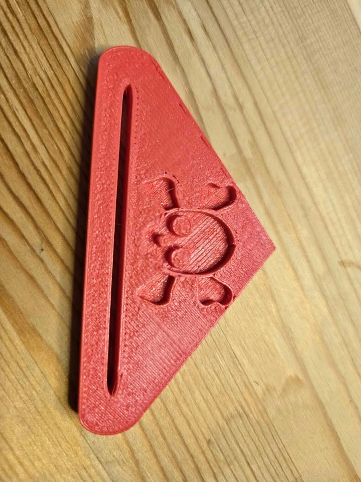 3D Printed Toothpaste Squeezer – Red Skull Design – Tube Roller