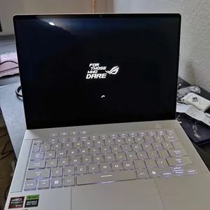 ASUS ROG Zephyrus G14 GA403WM — RTX 5060 / Ryzen AI 9 / OLED