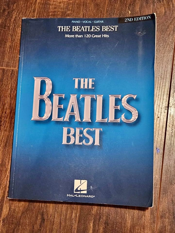 The Beatles Best - Piano, Vocal, Guitar Book