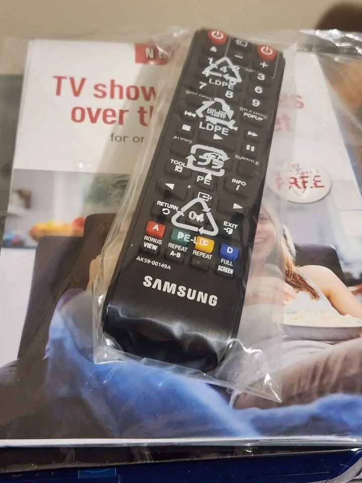 Samsung BD-F5100 Blu-ray / Dvd Player, Never Used! - photo 2
