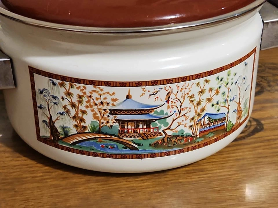 Aarkoff Enamelware Pot Set of 3 With Lids - photo 3