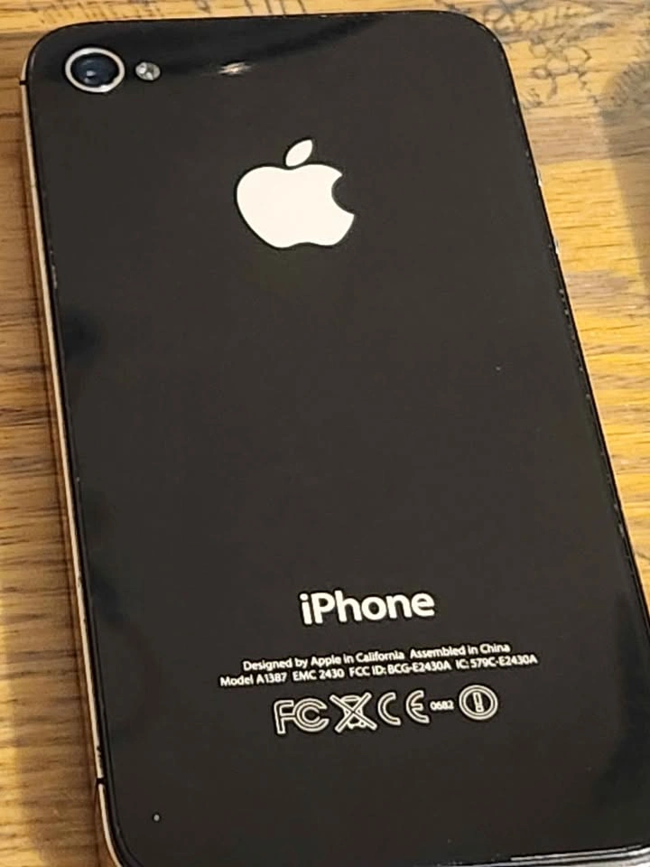 iPhone Model A1387, you get both - photo 2