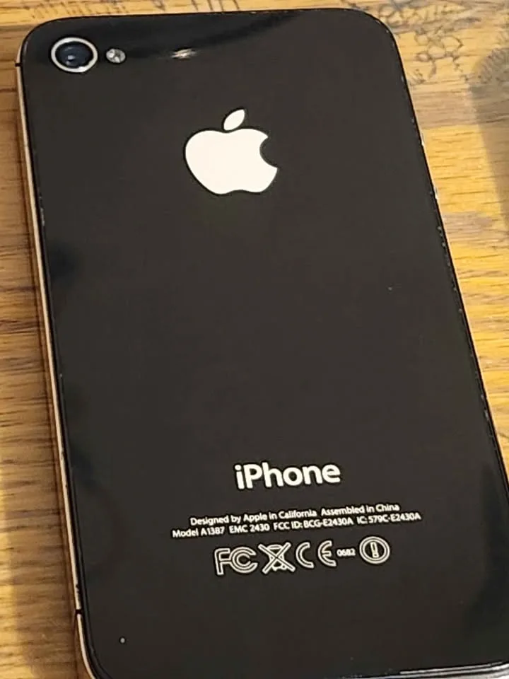 iPhone Model A1387, you get both - photo 2
