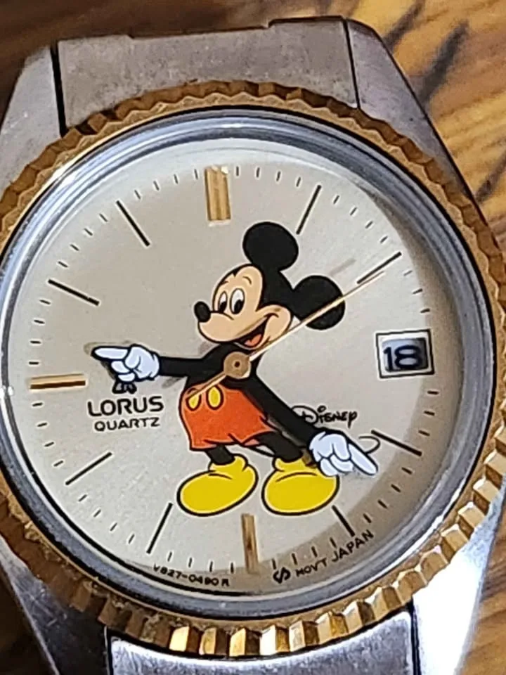 Vintage Lorus Mickey Mouse Watch - photo 3