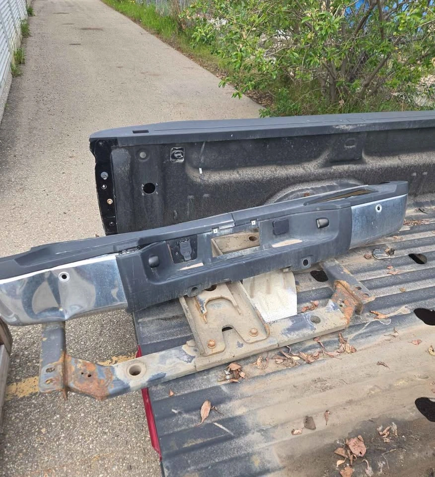 2016 GMC 3500 DRW box - photo 4