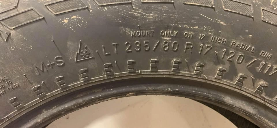 3 Nokian Snow Tires - photo 2