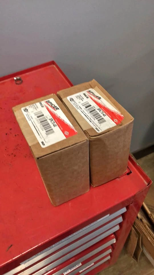 Dana Spicer SPL70-4X U joints