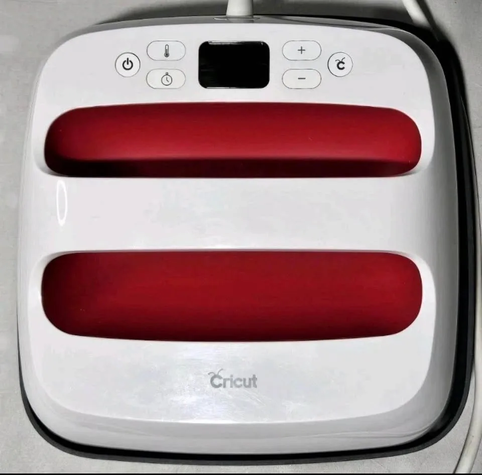 Cricut Heat Press - photo 3