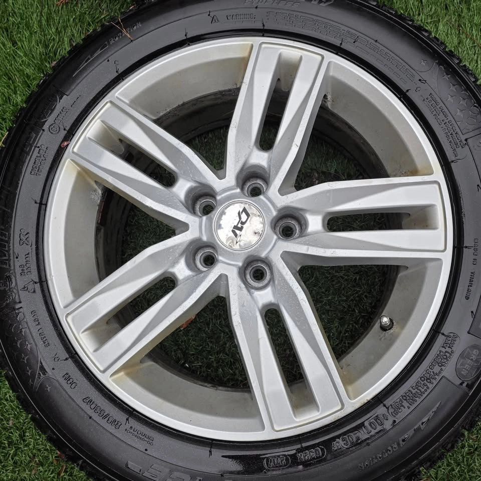 215/55/17 Michelin winter tires with Dai alloy rims 5x114.3 - photo 5