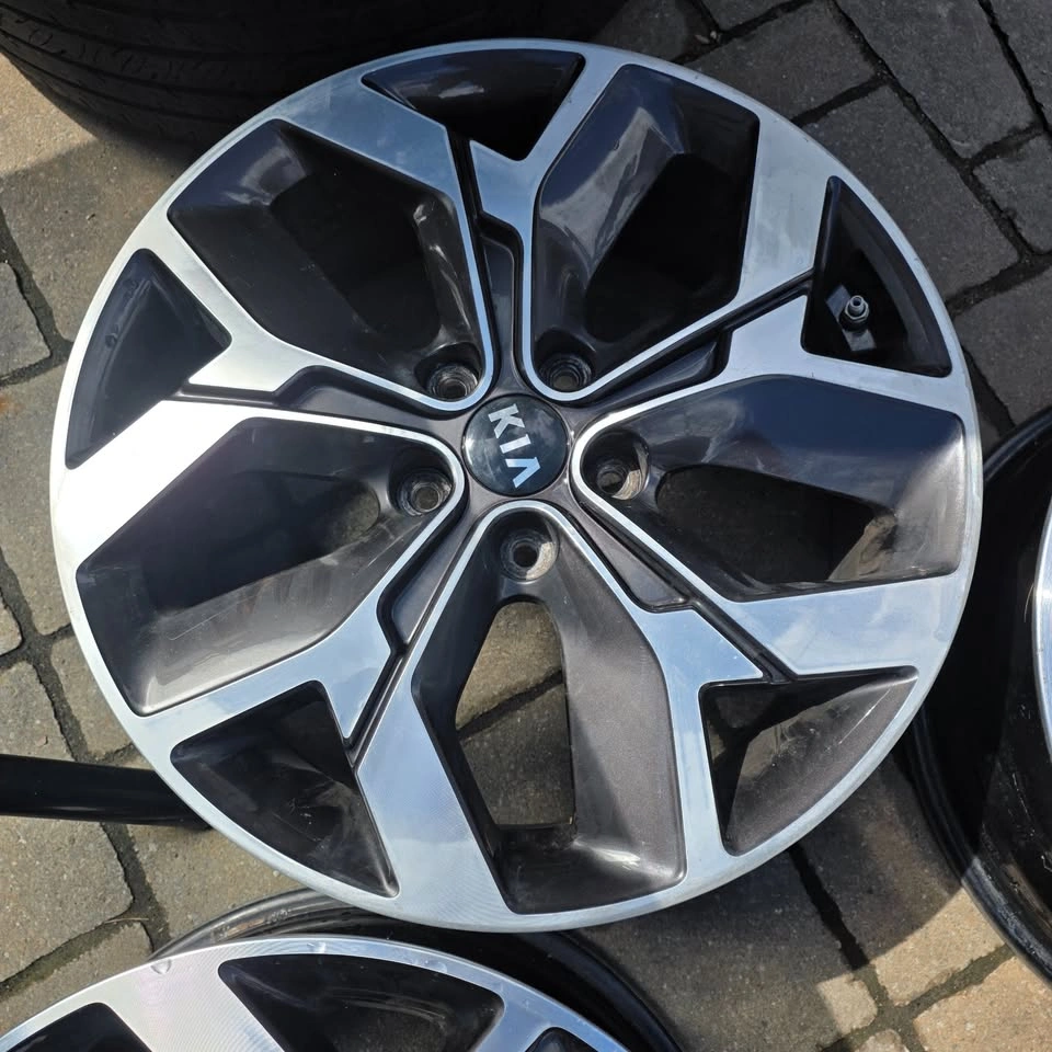18 inch Kia OEM alloy rims 5x114.3 With TPMS sensors - photo 5