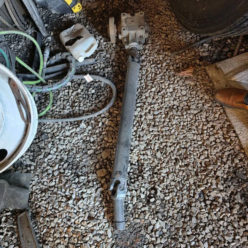 PTO PUMP AND SHAFT - photo 2