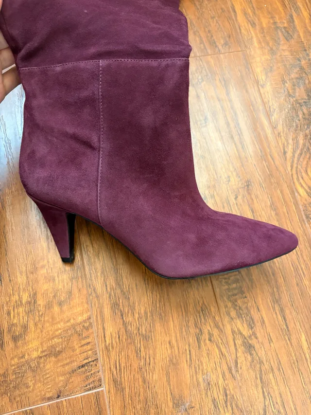 NINE WEST Genuine Suede Boots/ size 8 image indicator(3)