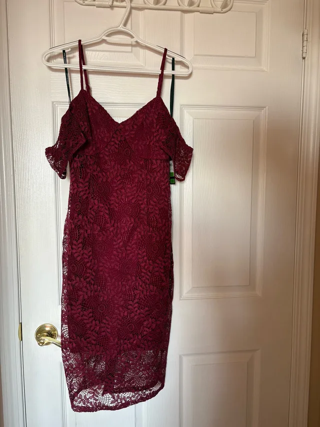GUESS Fall Wine evening dress Size 4 image indicator(3)