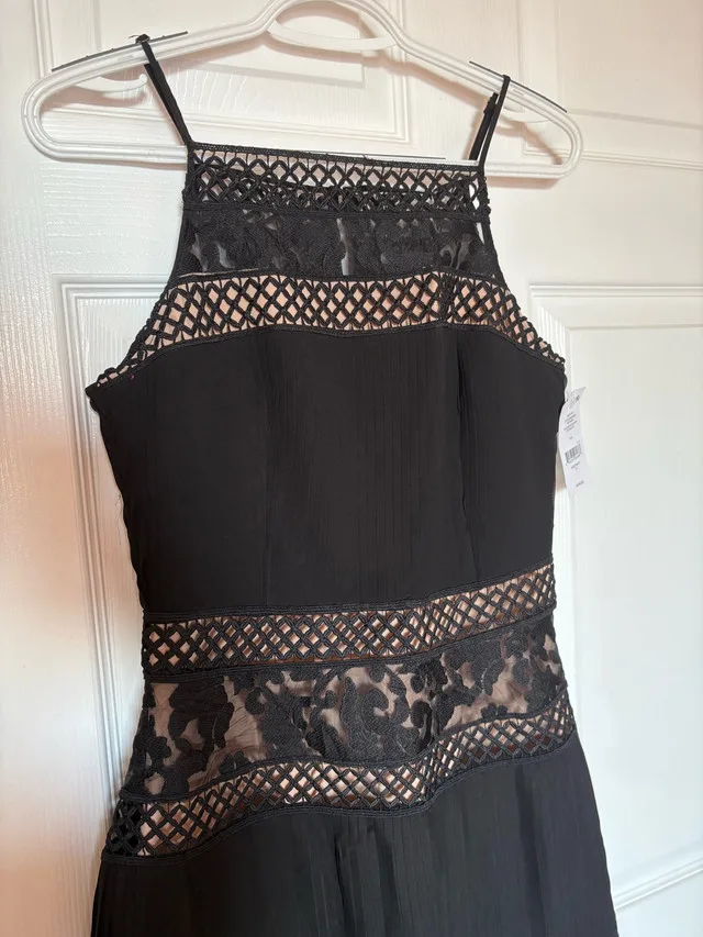 Black Dress / Small image indicator(5)