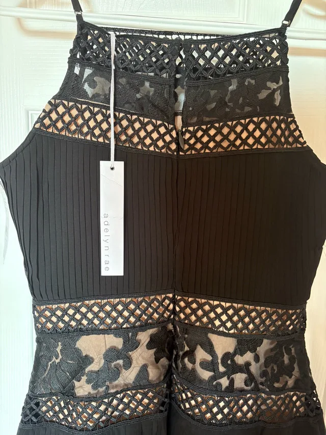 Black Dress / Small image indicator(6)