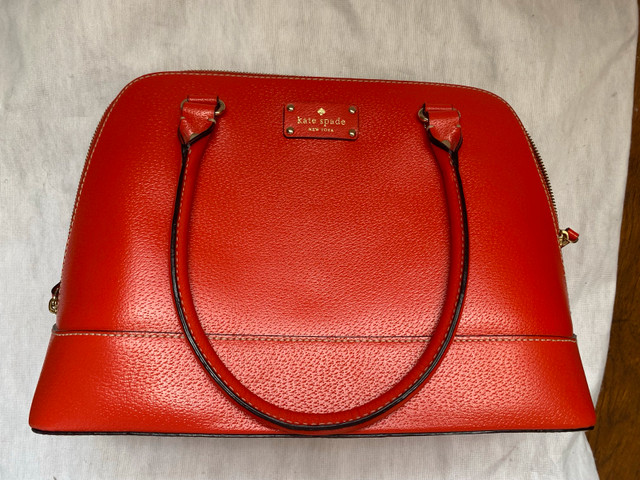 Kate Spade Bag / colour: red