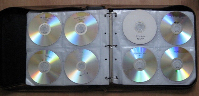 CD, DVD, Blu-Ray Carry on album type case (perfect condition)