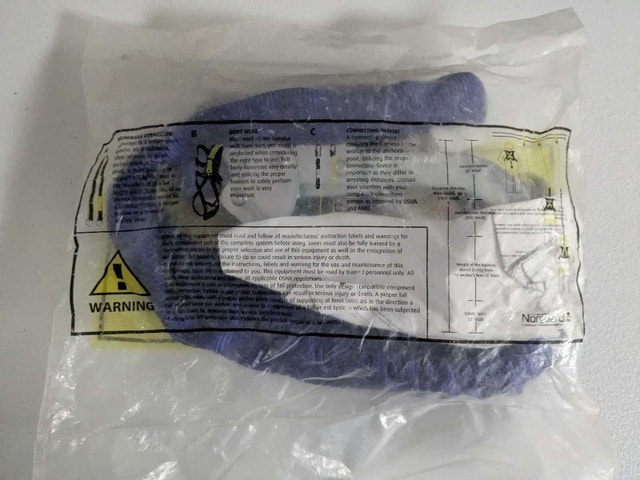 6 Feet Norguard fall protection lanyard (NEW/Sealed)