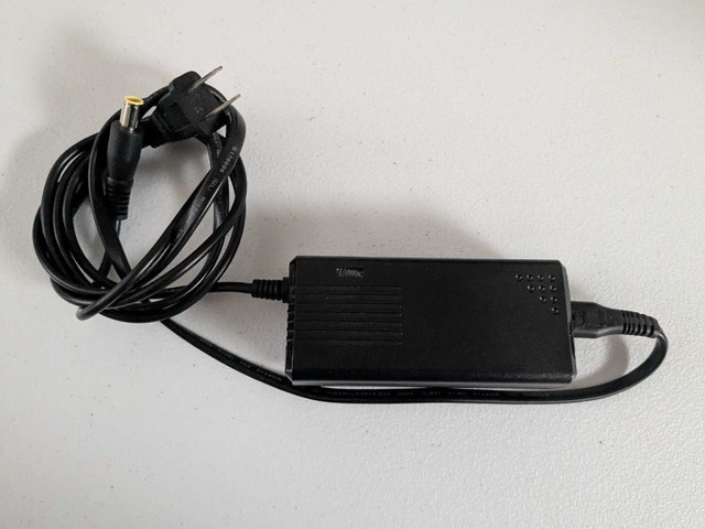 Power adapter - 12.6v / 5.0A / 63 W (New)
