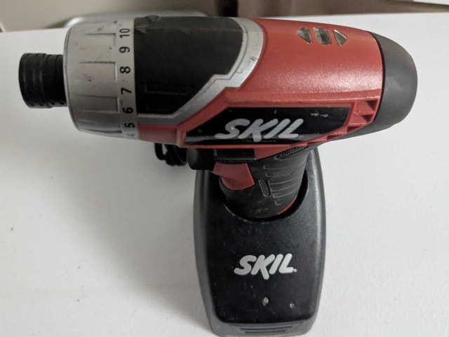 Skill Cordless Drill LIC72 (READ AD) - photo 2