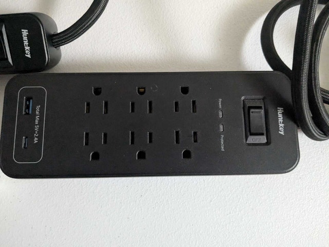 Power bar Surge Protector (READ AD) - photo 4