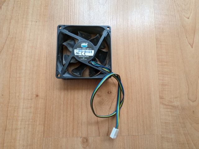 FREE: 80 mm computer fan (3 conductors) 12v 0.30A