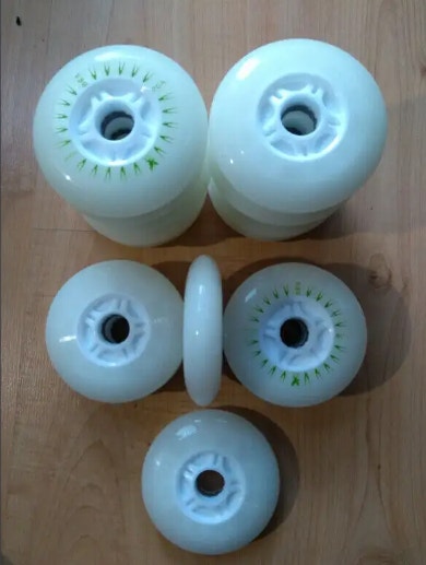 Luminous hockey/skate rollerblade wheels 76/80/100/110 - photo 2