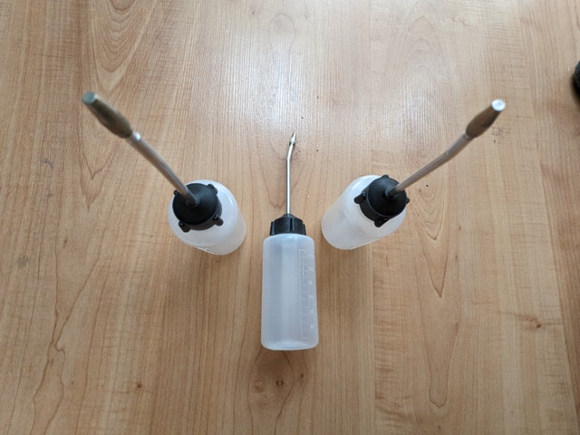 Oil dispenser