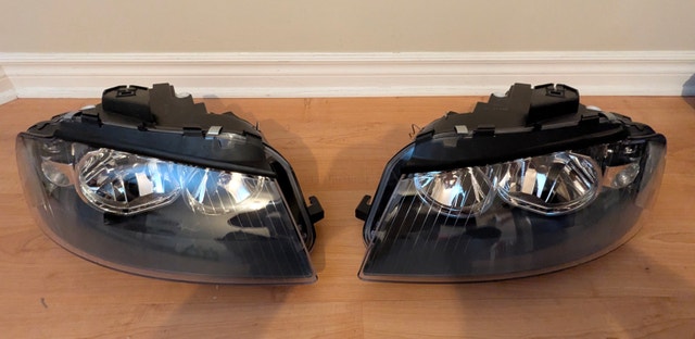 Pair of Audi A3 Headlights (One Free)