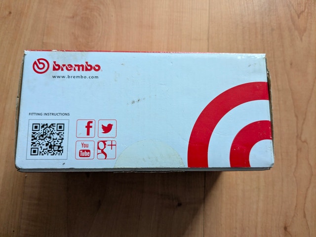 Ceramic Disc brake Pad set from Brembo P10033N (new/inbox) - photo 3