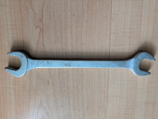 Free 7/8 - 3/4 wrench - photo 3