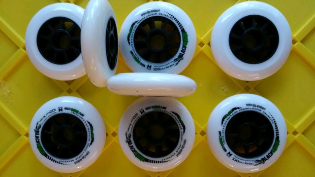 Rollerblading Inline MPC Black Magic Wheels XFirm 100 mm