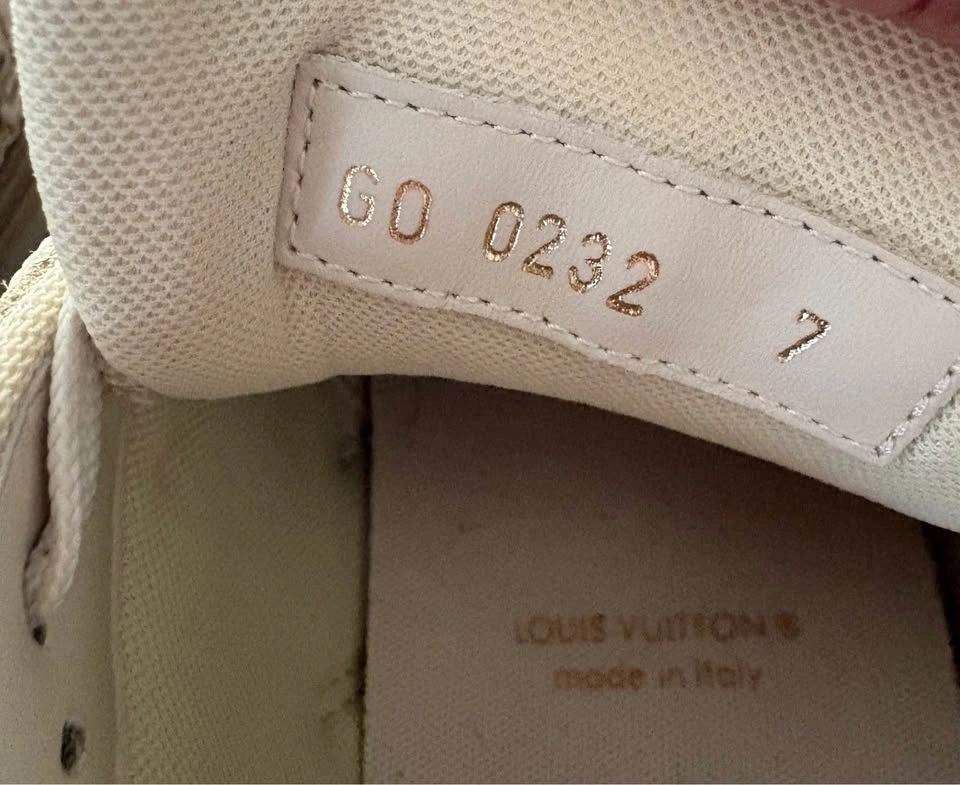 Authentic Louis Vuitton Sneakers - photo 3