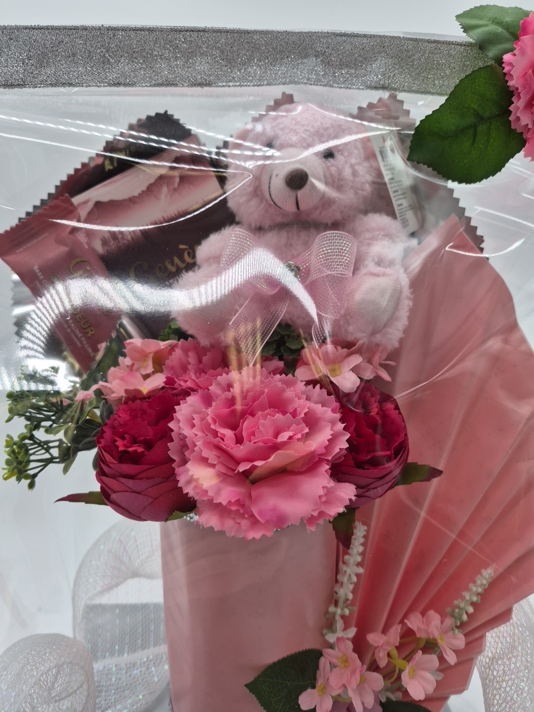 Red Flower Pink Chocolates Gift Basket - photo 4