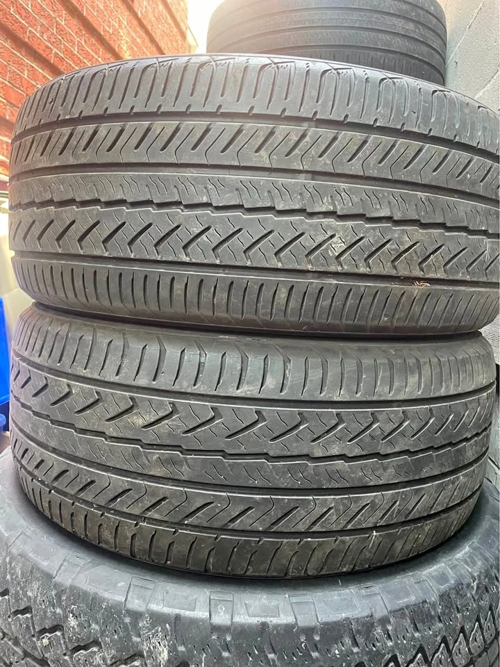 235/60R18 Yokohama All Season Tires - set of 2