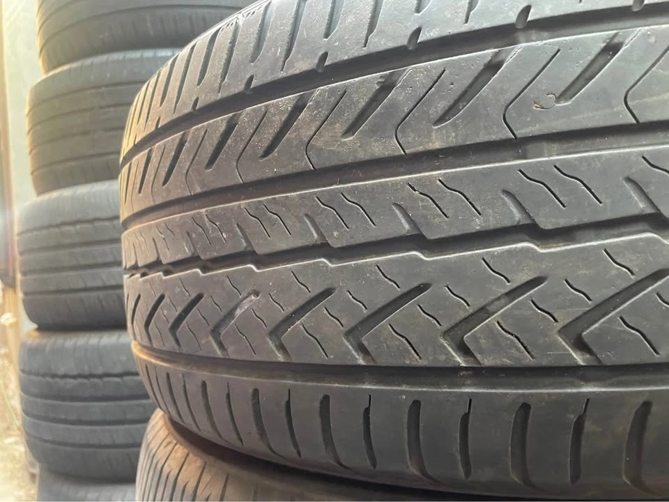 235/60R18 Yokohama All Season Tires - set of 2 - photo 2