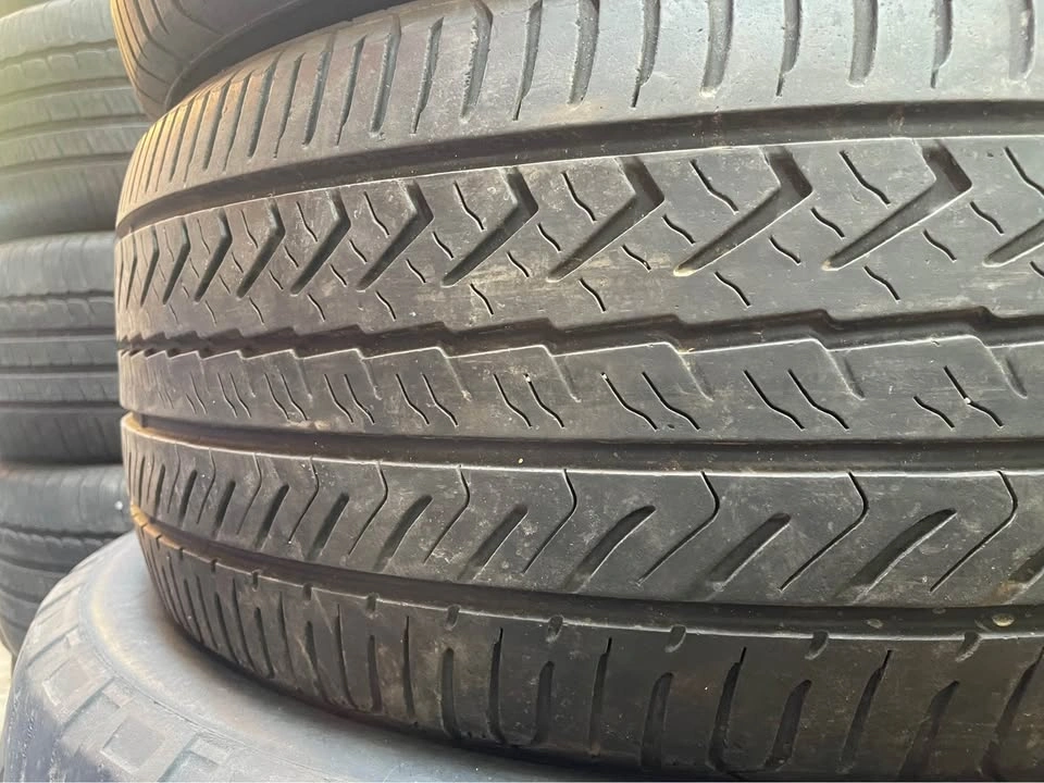 235/60R18 Yokohama All Season Tires - set of 2 - photo 3