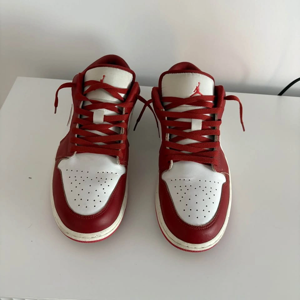 Air Jordan 1 Low Red White Kicks - photo 4