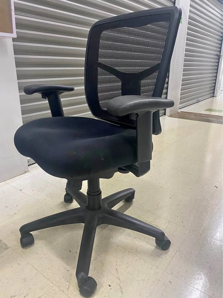 Comfy Quality Ergonomic Office Chair Retail $350