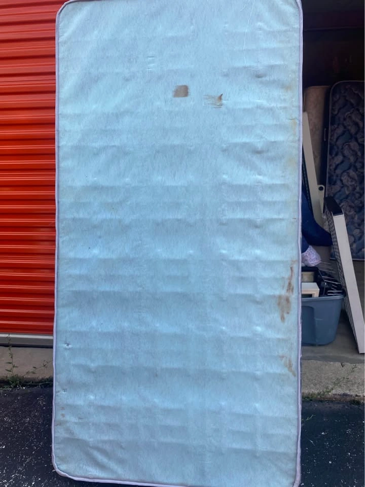 Twin Mattress and Box Spring $50, mattress cover $10 - photo 3