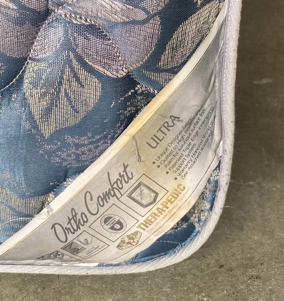 Twin Mattress and Box Spring $50, mattress cover $10 - photo 5