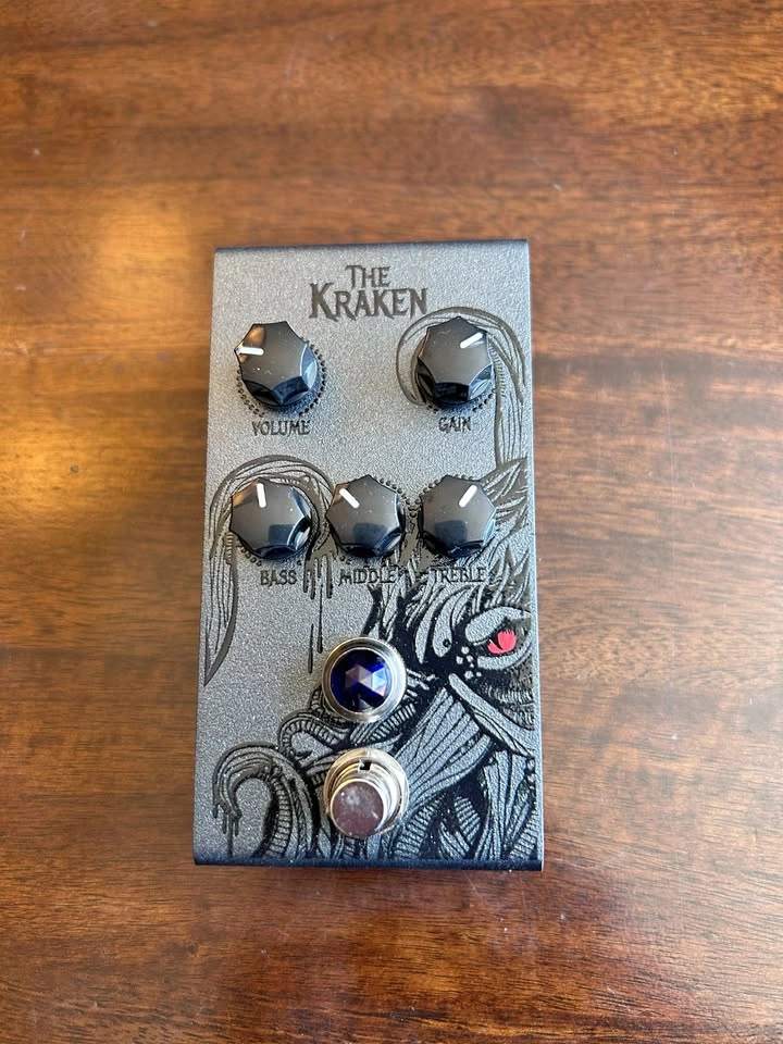 Victory V1 The Kraken Effects Pedal - w/ Original Box (Like New)