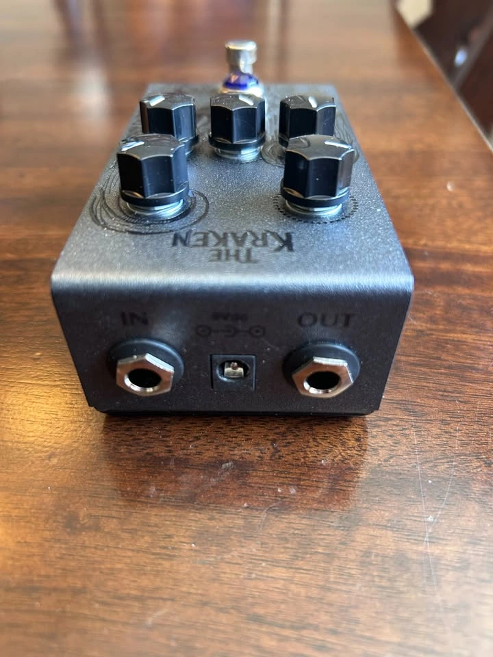 Victory V1 The Kraken Effects Pedal - w/ Original Box (Like New) - photo 2