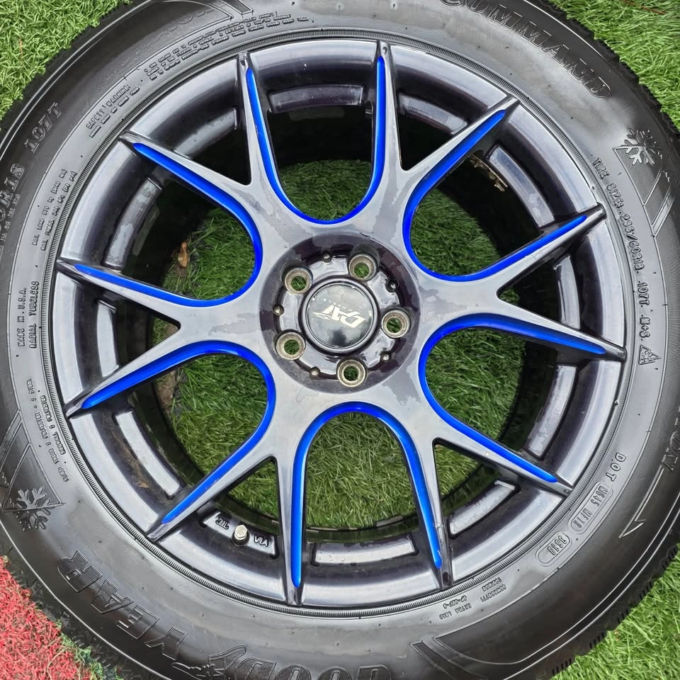 235/60/18 Goodyear Winter Tires with DAI Alloy Rims 5x108 - photo 3