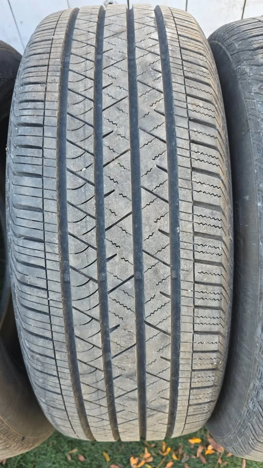 235/55/19 continental all season tires 90% tread - photo 3